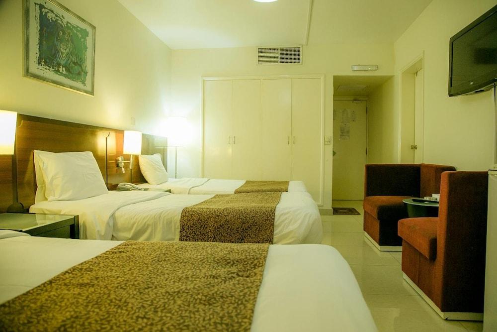 Phoenicia Grand Hotel Dubaj Kültér fotó