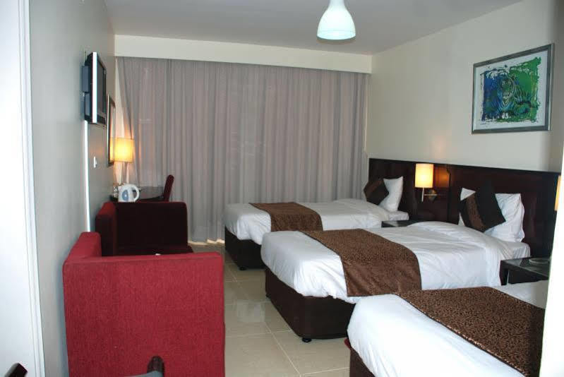 Phoenicia Grand Hotel Dubaj Kültér fotó