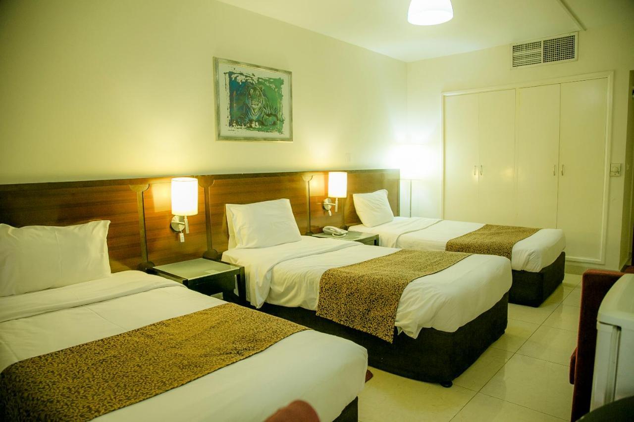 Phoenicia Grand Hotel Dubaj Kültér fotó